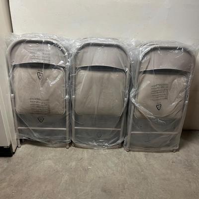 12 Folding Metal Chairs with Padded Back & Seat (UR-MG)