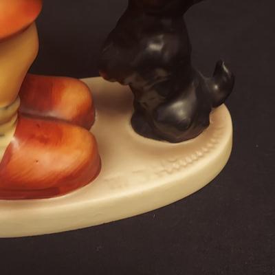 Goebel Charlot Byj Hummel Sleepy Head Figurine and 10 More (DR-BBL)
