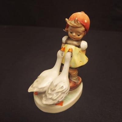 Hummel Figurines Big Housecleaning, Happy Pastime, Goose Girl and more (DR-BBL)