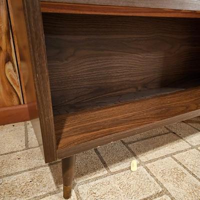 Shelf w/Pedestal Legs (BDB-JS)