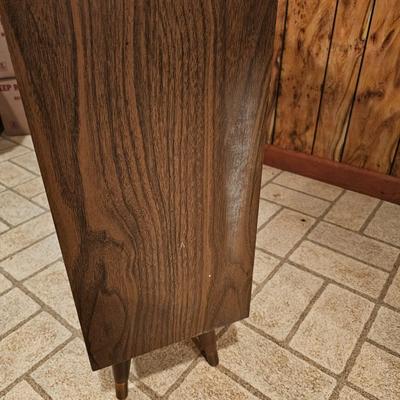 Shelf w/Pedestal Legs (BDB-JS)