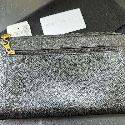 Chanel Large Caviar Zippy Wallet w. Box, Dustbag & Tags