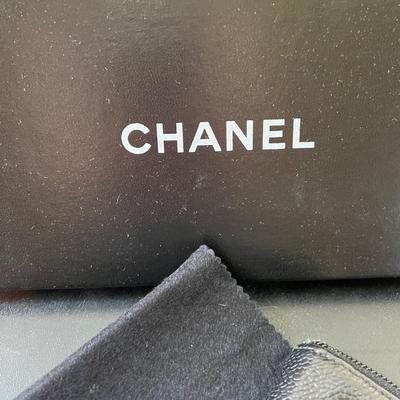 Chanel Large Caviar Zippy Wallet w. Box, Dustbag & Tags