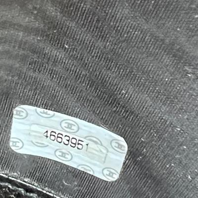 Chanel Large Caviar Zippy Wallet w. Box, Dustbag & Tags