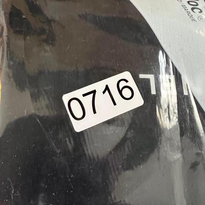 Chanel Large Caviar Zippy Wallet w. Box, Dustbag & Tags