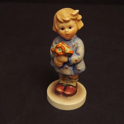 Hummel Just Resting Figurines and more (DR-BBL)