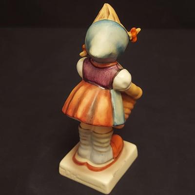 Hummel Just Resting Figurines and more (DR-BBL)