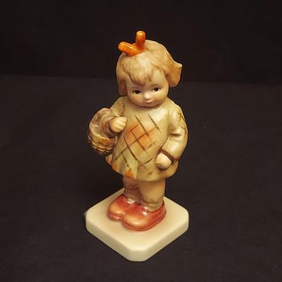Hummel Just Resting Figurines and more (DR-BBL)
