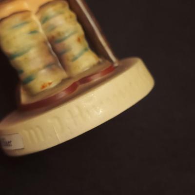 Hummel Just Resting Figurines and more (DR-BBL)