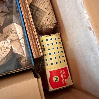 Vintage Japanese Frame Aquarium Fish Tank - Hangs On Wall