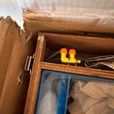 Vintage Japanese Frame Aquarium Fish Tank - Hangs On Wall