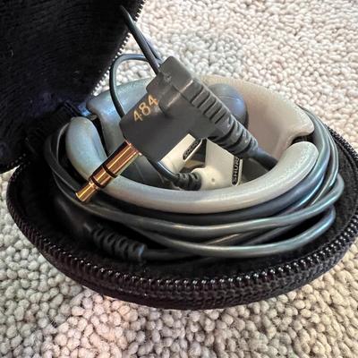Shure Earbuds w Case - Tested Works