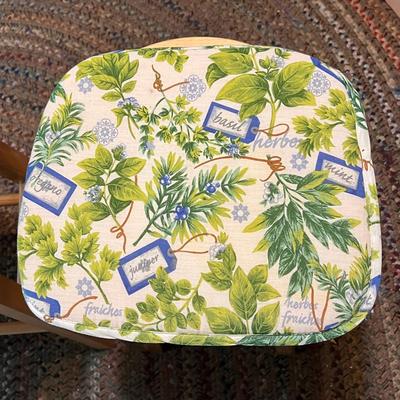 Wooden Barstools with Herb Themed Cushions (LR-DZ)