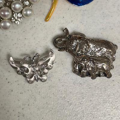 St. John’s Brooches & More, incl. Sterling (BBC-SS)