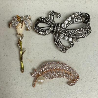 St. John’s Brooches & More, incl. Sterling (BBC-SS)
