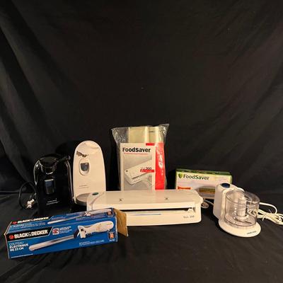 FoodSaver Vacuum Sealer and Black&Decker Electric Kitchen Appliances (K-DZ)