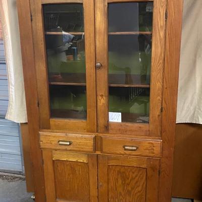 Beautiful Vintage Pie Safe