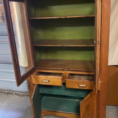 Beautiful Vintage Pie Safe