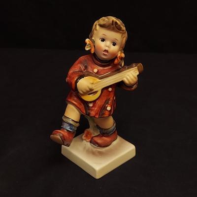 Hummel Street Singer, Soloist and More Figurines (DR-BBL)