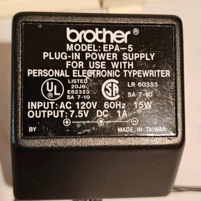 Brother EP 150 Electronic Typewriter w/ Typewriter Paper (BDB-JS)