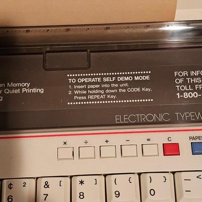 Brother EP 150 Electronic Typewriter w/ Typewriter Paper (BDB-JS)