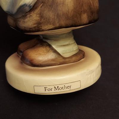 Hummel Stitch in Time Figurine and more (DR-BBL)