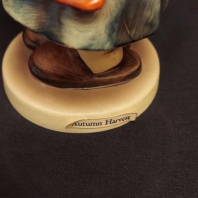 Hummel Stitch in Time Figurine and more (DR-BBL)