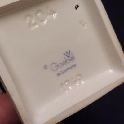 Hummel Stitch in Time Figurine and more (DR-BBL)