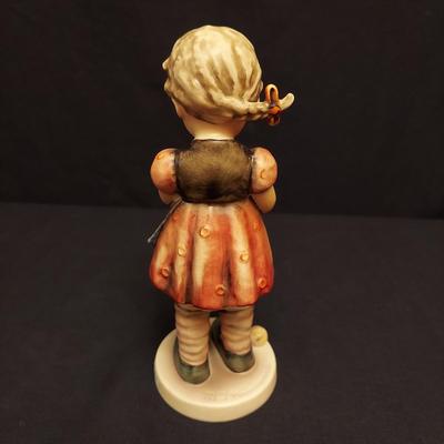 Hummel Stitch in Time Figurine and more (DR-BBL)