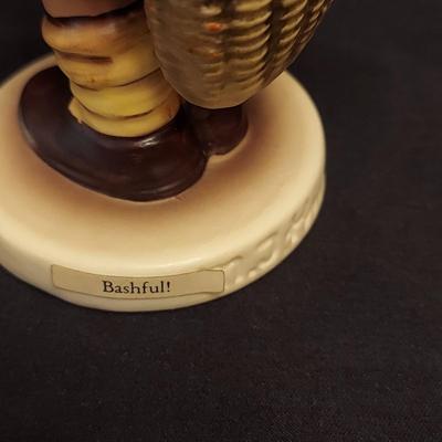 Hummel Stitch in Time Figurine and more (DR-BBL)
