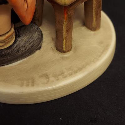 Hummel Stitch in Time Figurine and more (DR-BBL)