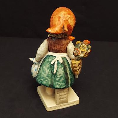 Hummel Stitch in Time Figurine and more (DR-BBL)