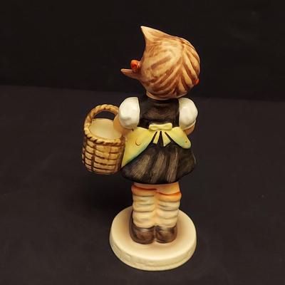 Hummel Stitch in Time Figurine and more (DR-BBL)