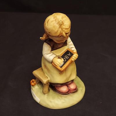 Hummel Stitch in Time Figurine and more (DR-BBL)
