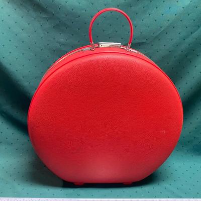 Vintage American Tourist Tiara Luggage