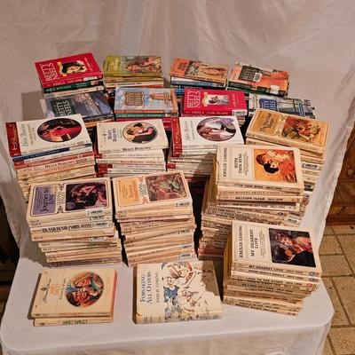Huge Harlequin Romance Collection (BDB-JS)