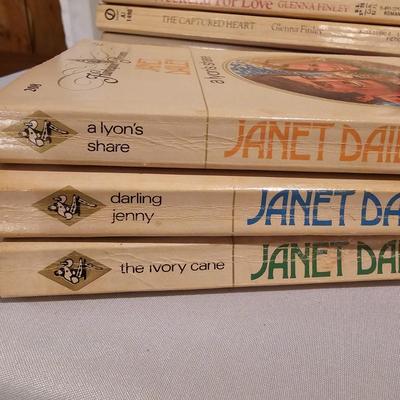 Huge Harlequin Romance Collection (BDB-JS)