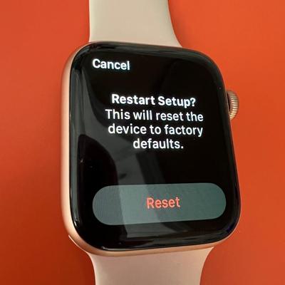 Apple Watch 4 - Works Factory Reset