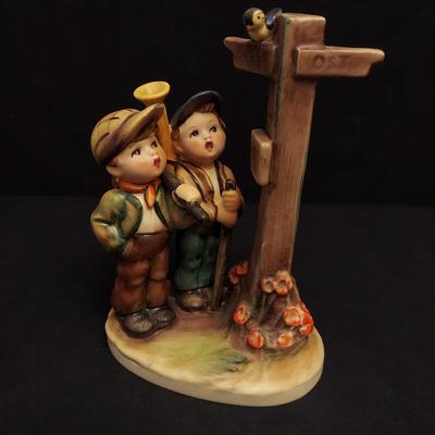 Hummel Crossroads, To Market and More Figurine Duos (DR-BBL)