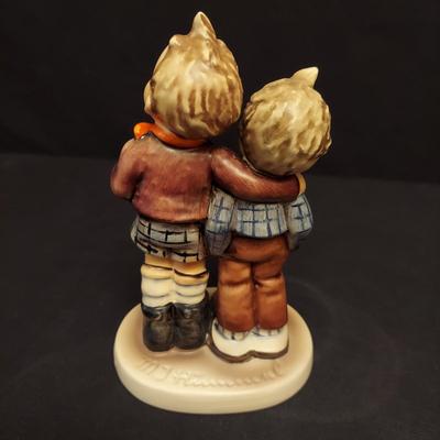 Hummel Crossroads, To Market and More Figurine Duos (DR-BBL)