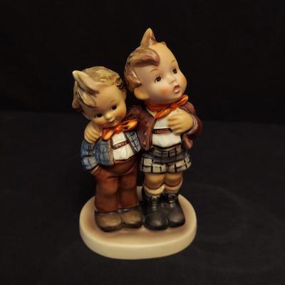 Hummel Crossroads, To Market and More Figurine Duos (DR-BBL)