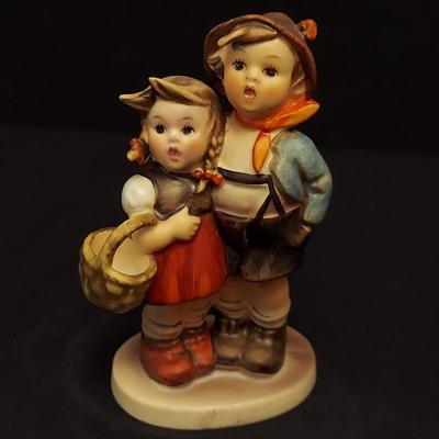Hummel Crossroads, To Market and More Figurine Duos (DR-BBL)
