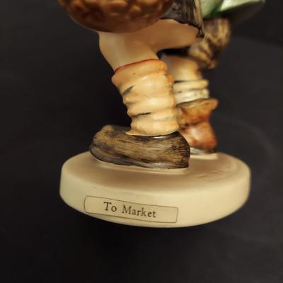 Hummel Crossroads, To Market and More Figurine Duos (DR-BBL)