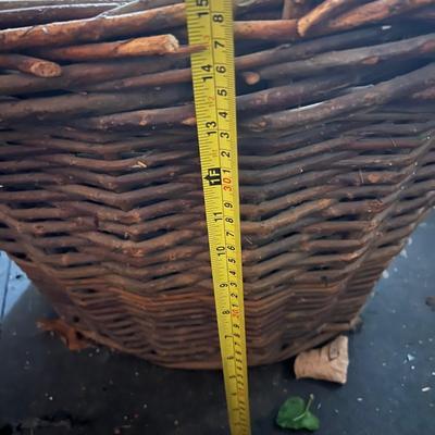 XXL Basket Full of Fall and Christmas Wreaths