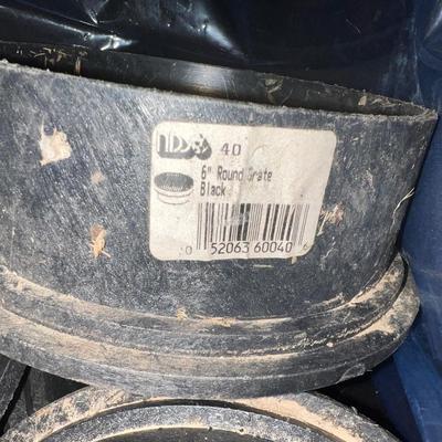 Bag of 19 6” Black NDS Grates Round