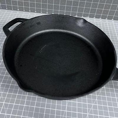 TRAMONTINA Cast Iron SKILLET