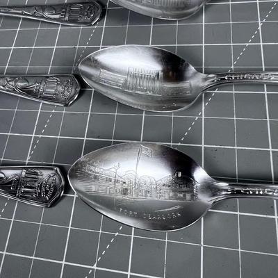 8 Spoon Set from the Worlds Fair 1933, Various Exhibits in the Spoons