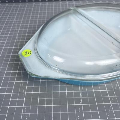 1-1/2 Turquoise Divided Dish with LID - PYREX 