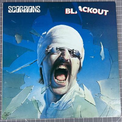 SCORPIONS: BLACK OUT 