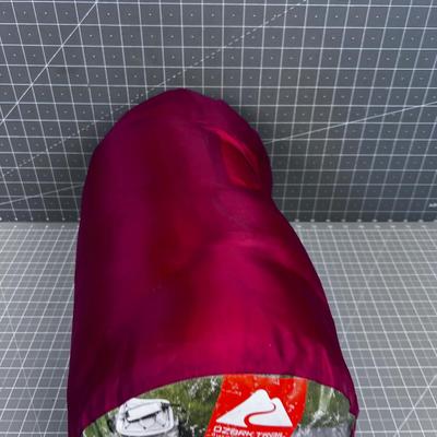 Ozark Trail Sleeping Bag, Red